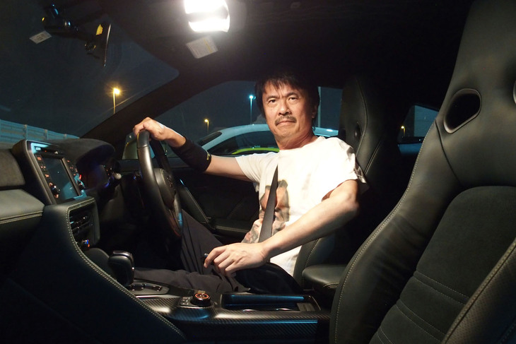 2020年モデルで「洗練の極致！」と思った乗り心地が2024年モデルではさらに進化。首都高での振る舞いは実にジェントルであった。16年前に登場した2007年モデルの荒々しさがどこか懐かしい。