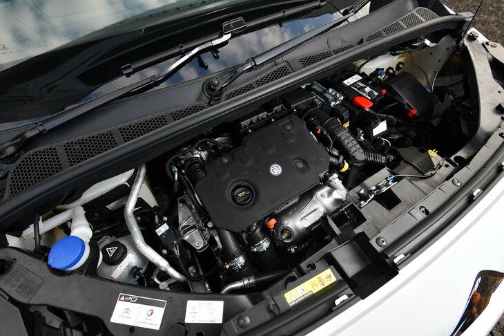 パワーユニットはスタンダードモデルと同じ1.5リッター4気筒ディーゼルターボエンジン。最高出力130PSと最大トルク300N・mを発生する。