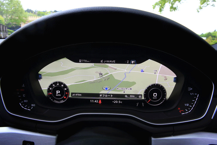 フル液晶表示の「バーチャルコックピット」は、「S lineパッケージ」に含まれるオプション。写真のように、カーナビの地図を画面いっぱいに表示できる。（写真をクリックすると表示バリエーションが見られます）