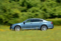 ドイツ車らしい整然としたルックスが特徴の「パサート」。正統派3ボックスのプロポーションは、いまや貴重な存在だ。