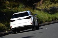 「レクサスRX」には、全9色のボデイーカラーがラインナップされている。