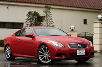 日産スカイラインクーペ 370GT Type SP（FR/6MT）／370GT Type P（FR/5AT）【試乗記】