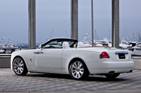 横浜の海をイメージしたロールス・ロイスが誕生の画像