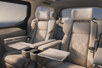 ボルボが初の電動ミニバン「EM90」を発表　まずは中国市場で発売の画像