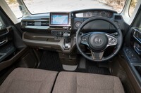 「コーディネートスタイル」のインテリアは加飾部分をブラウンでコーディネート。温かみのある雰囲気に仕立てている。