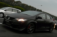 今回のイベントの目玉だった次期型「シビック タイプR」。2リッター直噴ターボエンジンの最高出力は、280ps以上とのこと。