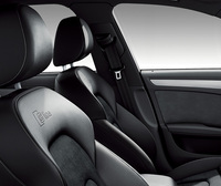 ダイナミックラインのインテリア。