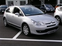 シトロエンC4セダン