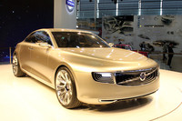 ボルボは、新しい大型サルーンのコンセプトカー「コンセプト ユニバース」を披露した。