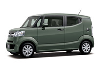 新設定色の「アッシュグリーン・メタリック」。