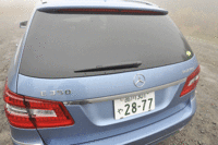 クリックするとシートアレンジによる荷室の変化が見られます。