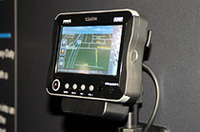 カーナビ需要の少ないアメリカでは簡易タイプのポータブルナビがユーザーに注目されている。クラリオンの「NICE P201」もそんなひとつ。