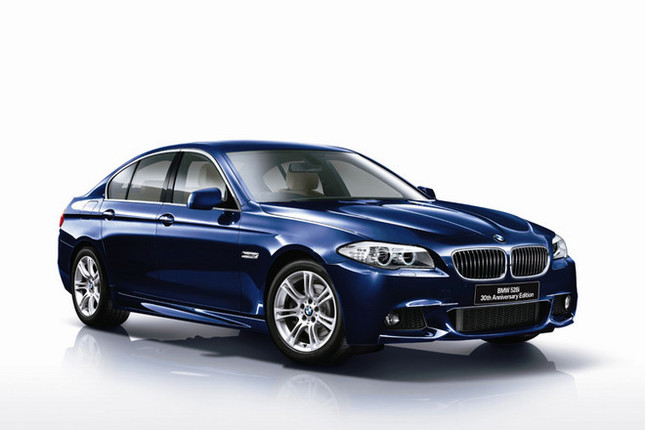 「BMW528i 30thアニバーサリーエディション」