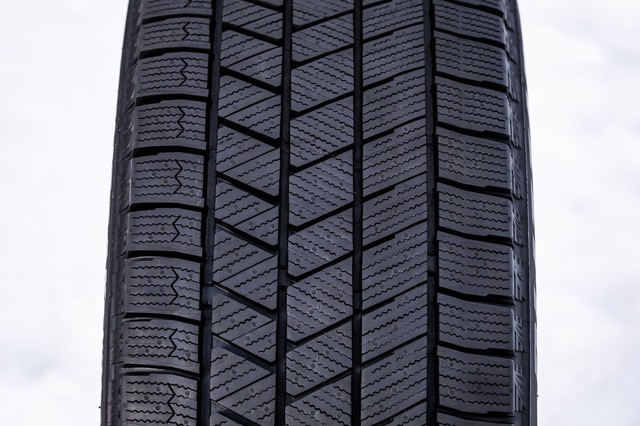 第672回：ブリヂストンの最新スタッドレスタイヤ「ブリザックVRX3」の