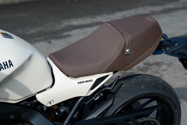 XSR900 Y’S GEARスエード調シート XSR900 Y'S GEARスエード調シート XSR900 GP - バイク用品・バイク