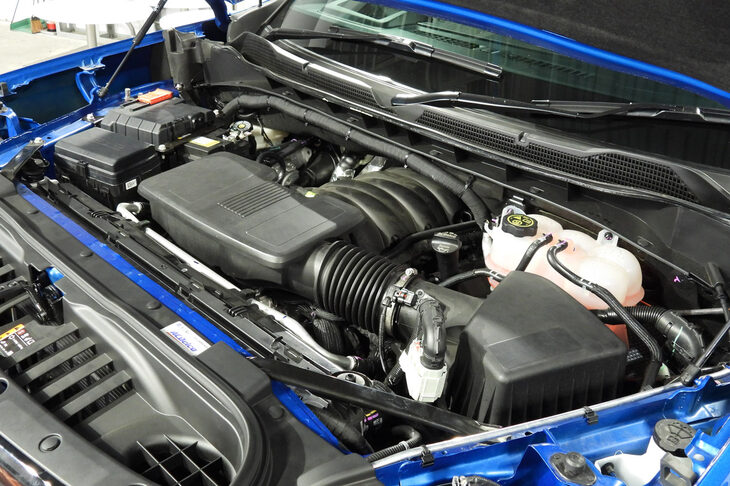 シボレー・シルバラードZR2（6.2リッターV8 OHVエンジン）