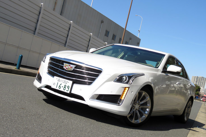 「キャデラックCTSセダン」で、今回は東京・武蔵野から神奈川・横浜へ出掛けます。