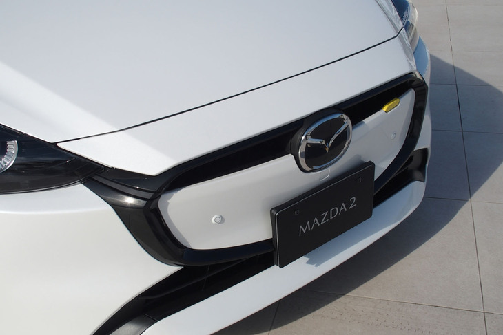 マツダ2 15 BD（フロントグリル）