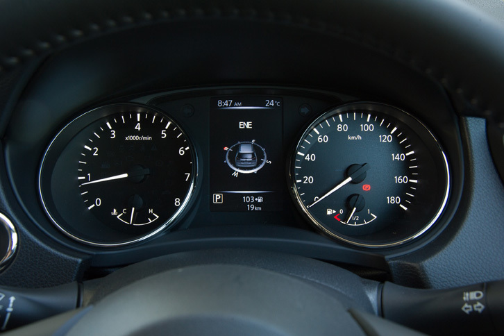 日産エクストレイル20X（メーター）