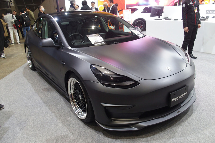 SA KOBEテスラ・モデル3