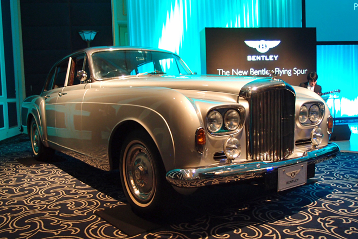 新型「ベントレー・フライングスパー」日本上陸 【ニュース】 - webCG