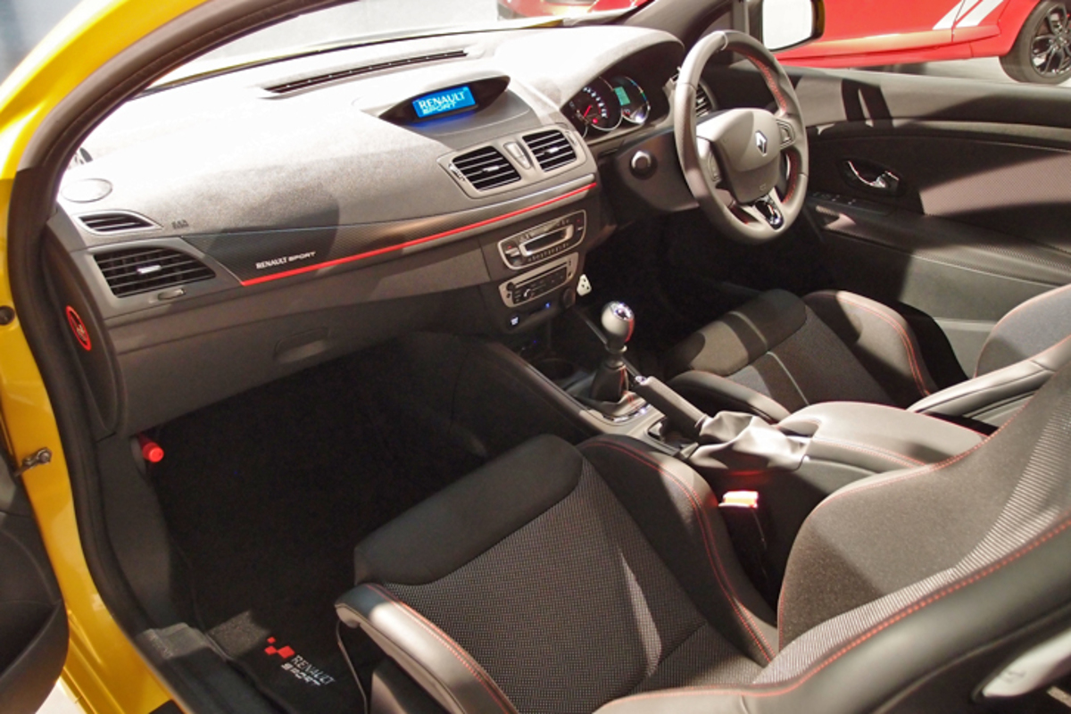 ルノー メガーヌr S 273ファイナルエディション メガーヌr S 273パックスポール 内装 外装など35枚 画像 写真 Webcg