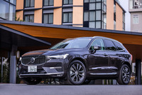 2021年9月に発表されたミドルサイズSUV「ボルボXC60」の一部改良モデルが上陸。Googleを搭載した新インフォテインメントシステムの採用と、リニューアルされた内外装がトピックだ。