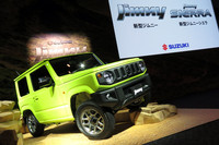 “webCGほったが選ぶカー・オブ・ザ・イヤー2018-2019”こと「スズキ・ジムニー」。「ボルボXC40」もいいけれど、これだけ多くの人に夢を見させてくれるんだから、やっぱり軽自動車は偉大だと思う。