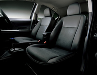 「トヨタ・アクア」に豪華装備の新グレードの画像