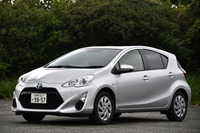 トヨタ・アクアS