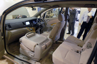 トヨタの新型ミニバン、大開口がジマンの「アイシス」登場の画像