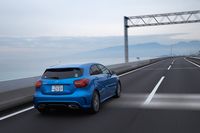 ボディーカラーは全7色。写真の車両の「サウスシーブルー」は受注生産の有償色となっている。