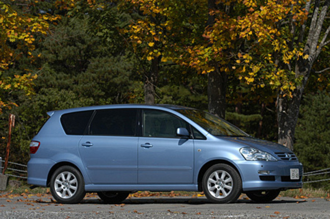 【スペック】全長×全幅×全高＝4690×1760×1660mm/ホイールベース＝2825mm/車重＝1500kg/駆動方式＝FF/2.4リッター直4DOHC16バルブ（160ps/5700rpm、22.5kgm/4000rpm）/車両本体価格＝264.0万円（テスト車＝306.2万円）