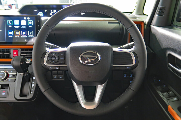 ダイハツ・タント ファンクロス（ステアリングホイール）