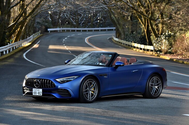 【メルセデスAMG SL43のスペック】
	ボディーサイズ：全長×全幅×全高＝4700×1915×1370mm／ホイールベース：2700mm／車重：1780kg／駆動方式：FR／エンジン：2リッター直4 DOHC 16バルブ ターボ／モーター：交流同期電動機／トランスミッション：9段AT／エンジン最高出力：381PS（280kW）/6750rpm／エンジン最大トルク：480N・m（48.9kgf・m）/3250-5000rpm／モーター最高出力：13.6PS（10kW）／モーター最大トルク：58N・m（5.9kgf・m）／タイヤ：（前）265/40ZR20 104Y XL／（後）295/35ZR20 105Y XL（ミシュラン・パイロットスポーツ4 S）／燃費：10.8km/リッター（WLTPモード）／価格：1648万円
	
	【取材時の燃費データ】
	テスト距離：197.0km（市街地2：高速道路6：山岳路2）／使用燃料：26.0リッター（ハイオクガソリン）／参考燃費：7.6km/リッター（満タン法）／8.0km/リッター（車載燃費計計測値）
