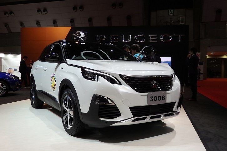 プジョー3008