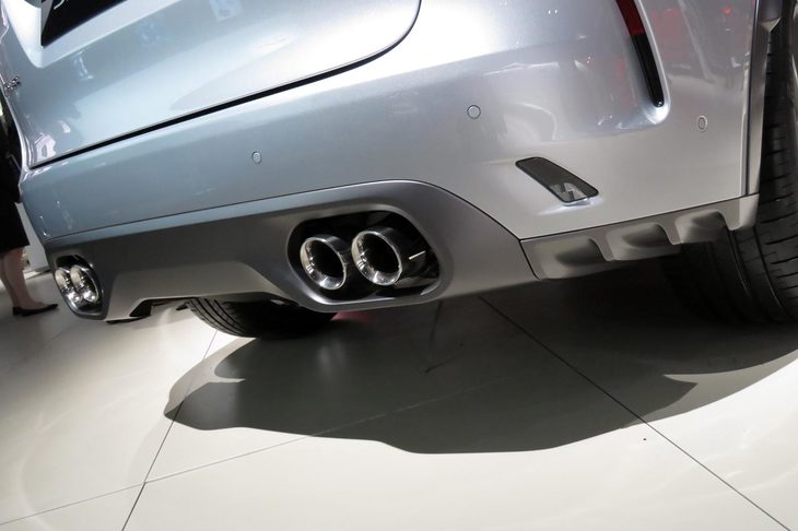 ジャガーFペースSVR