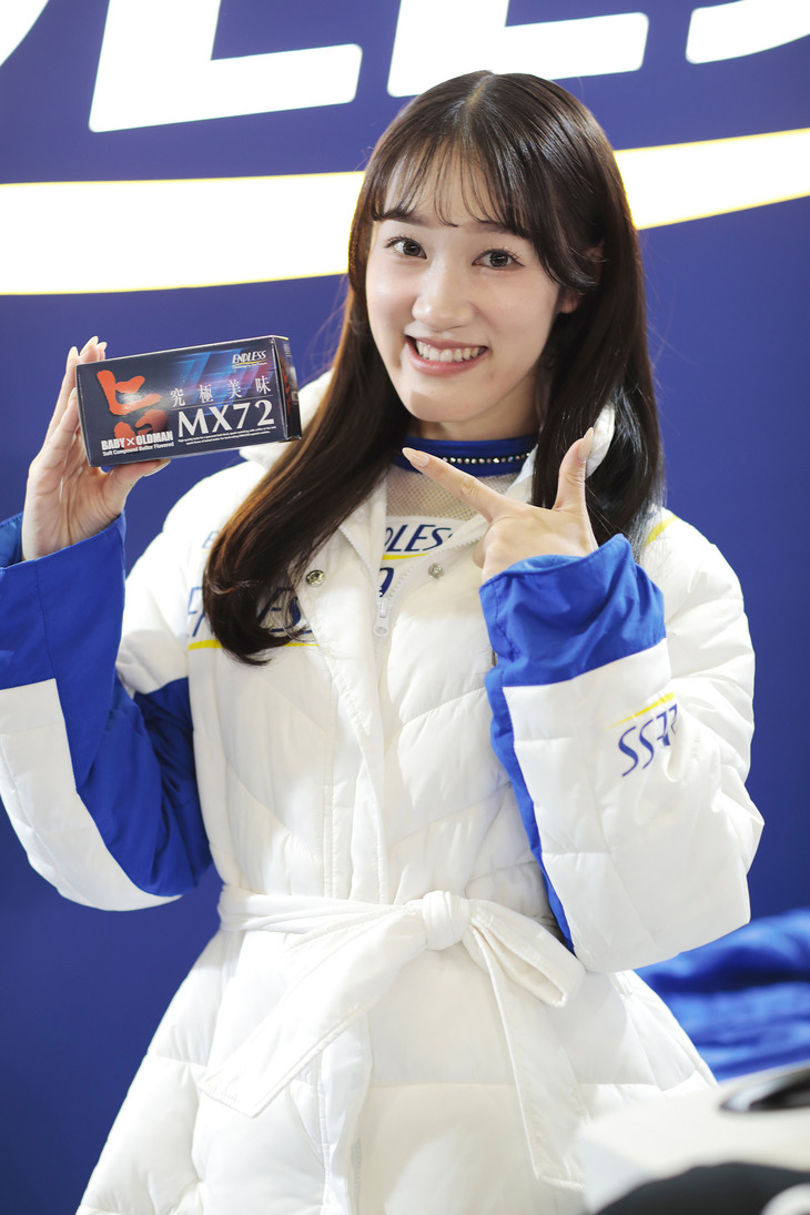 ENDLESSブースの加藤心菜さん