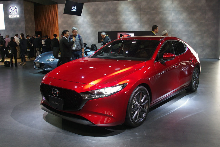 マツダ3ファストバック