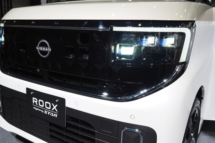 日産ルークス ハイウェイスター（ヘッドランプ）