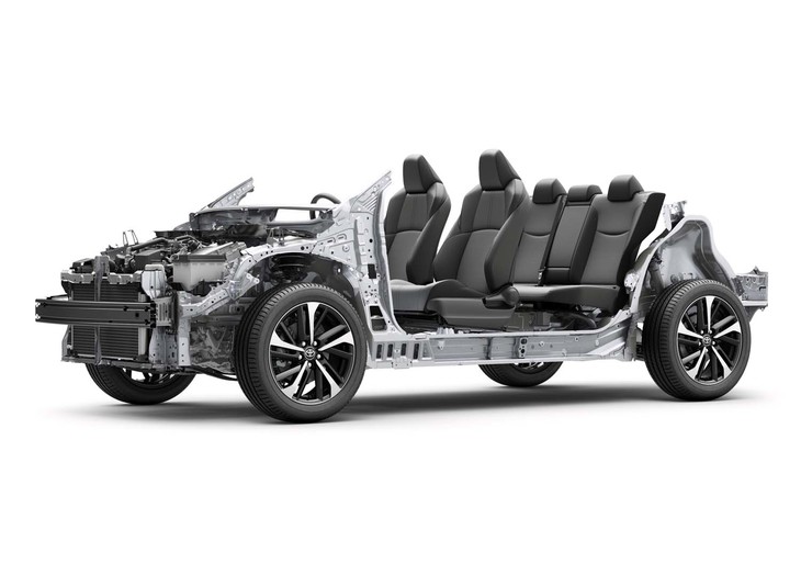 「カローラ クロス」のFF車は、「GA-Cプラットフォーム」を採用したモデルとしては初めて、リアサスペンションがトーションビーム式となっている。なお、4WD車はダブルウイッシュボーン式である。