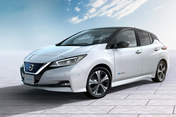 日産の電気自動車「リーフ」。現行型は2017年にデビューした2代目のモデルにあたる。