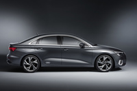 新型「A3セダン」は先代モデル比（欧州仕様車）で全長が40mm延長され4.5mとなった。ホイールベース値に変更はない。