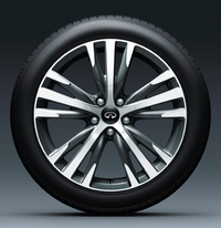 「日産スカイライン」が新デザインになって登場の画像