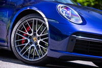 試乗車には、前255/35ZR20、後ろ315/30ZR21サイズの「グッドイヤー・イーグルF1スーパースポーツ」タイヤが装着されていた。