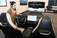 せっかく深センまで来たので開発や生産の現場を見学したかったのだが、残念ながら本社併設の博物館を見ることしかできなかった。