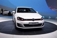 新型「フォルクスワーゲン・ゴルフGTI」は230ps【ジュネーブショー2013】