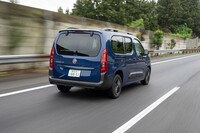 アダプティブクルーズコントロールやレーンキーピングアシスト、ブラインドスポットモニター、パーキングカメラなど、ひと通りの運転支援機能が標準装備される。