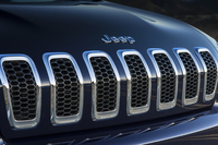 新型「ジープ・チェロキー」が日本上陸の画像