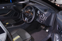 メルセデス「CLA」に日本導入記念モデルが登場の画像